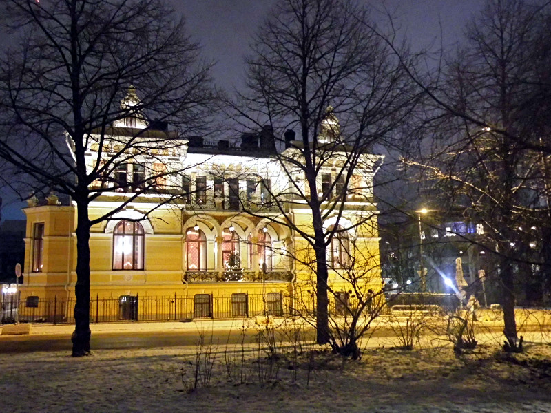 Une jolie maison sur le retour, dans le quartier Finlayson