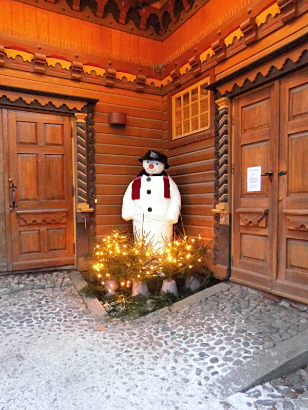 Décoration bonhomme de neige à Tallipiha