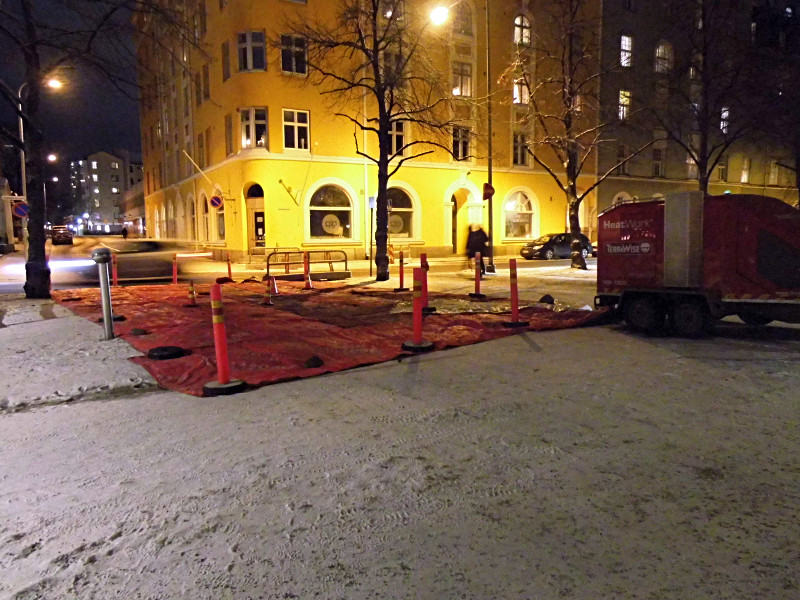 Travaux sur la chaussée : ils font fondre la neige pour travailler