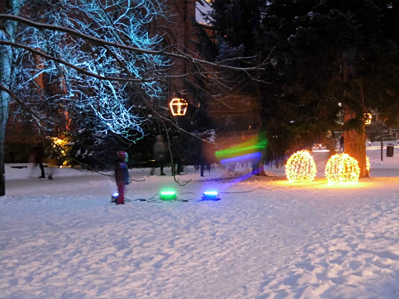 On se rapproche, on se rapproche, les décorations se dévoilent\