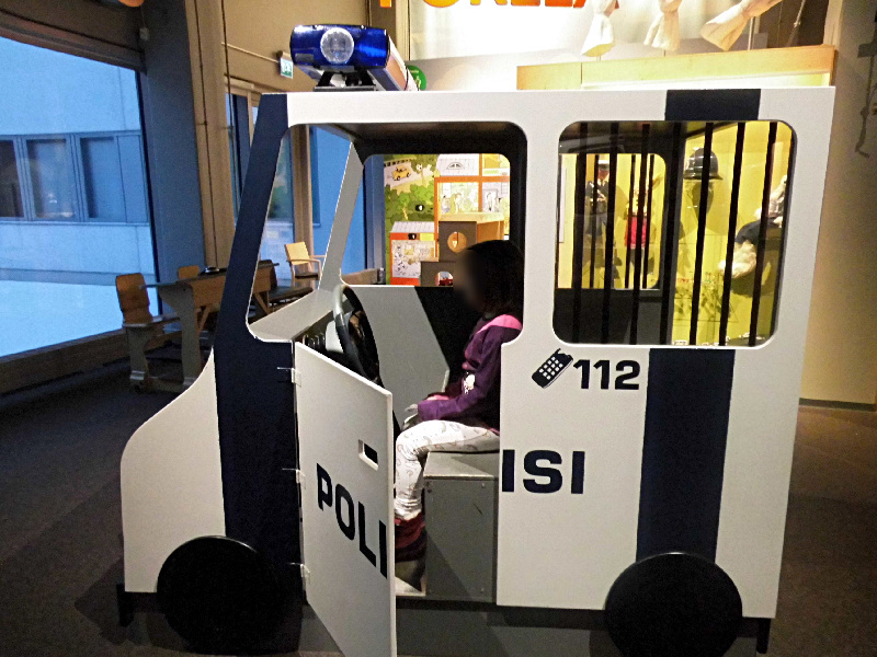 pin pon pin - voila la police