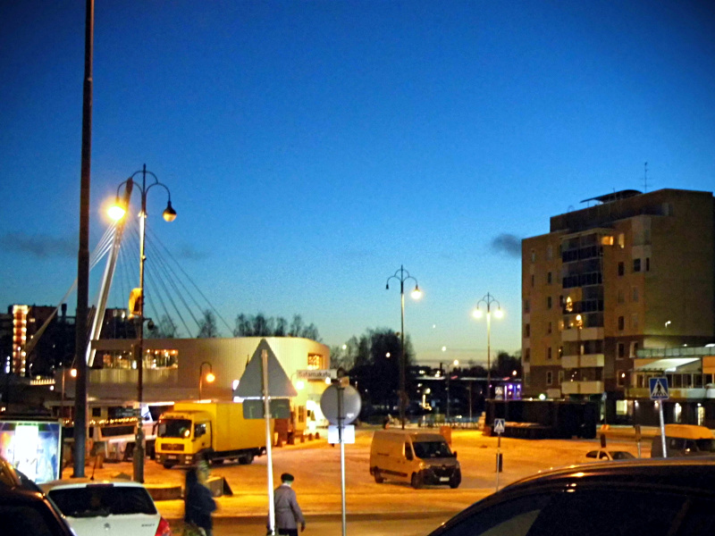 Couleurs de fin d'après-midi à Tampere, vers le port du lac